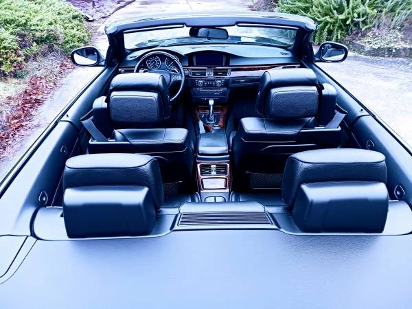 2013 BMW E93 335i Convertible - Image 16 of 18