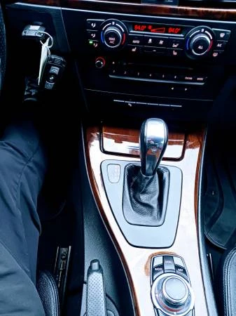 2013 BMW E93 335i Convertible - Image 14 of 18