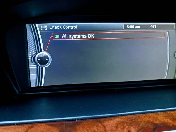 2013 BMW E93 335i Convertible - Image 13 of 18
