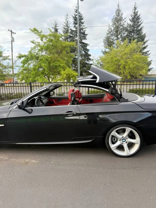 2013 BMW E93 335i Convertible - Image 8 of 13