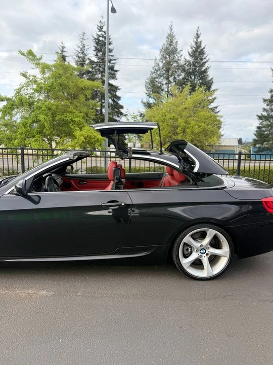 2013 BMW E93 335i Convertible - Image 7 of 13