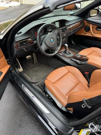 2013 BMW E93 335i Convertible - Image 3 of 11