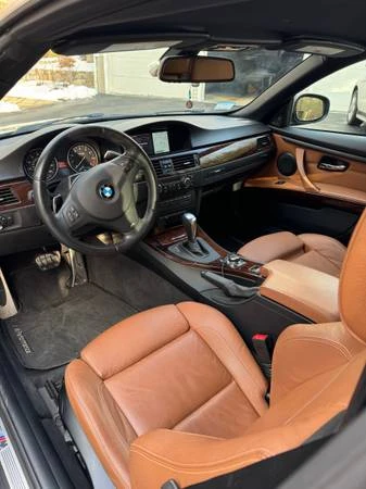 2013 BMW E93 335i Convertible - Image 11 of 11