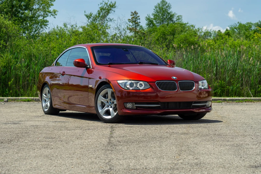 2013 BMW E93 335i Convertible - Image 3 of 31