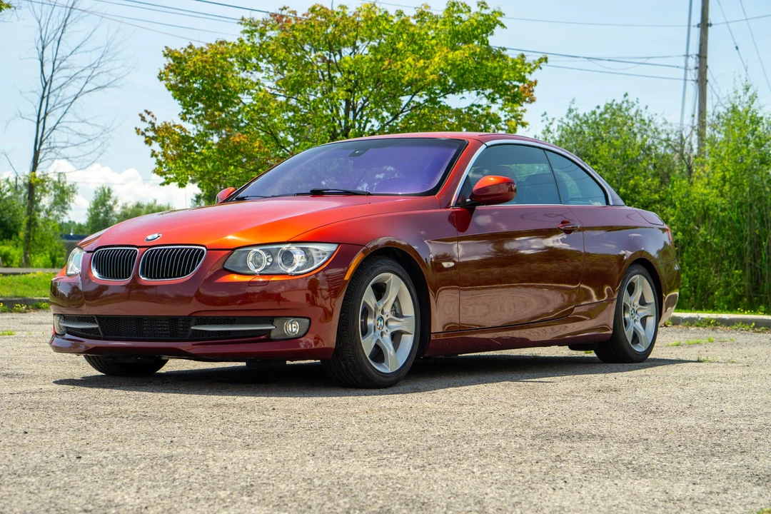 2013 BMW E93 335i Convertible - Image 9 of 31