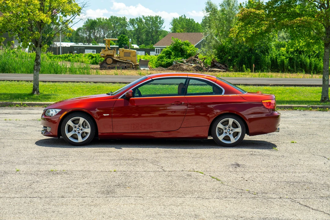 2013 BMW E93 335i Convertible - Image 12 of 31