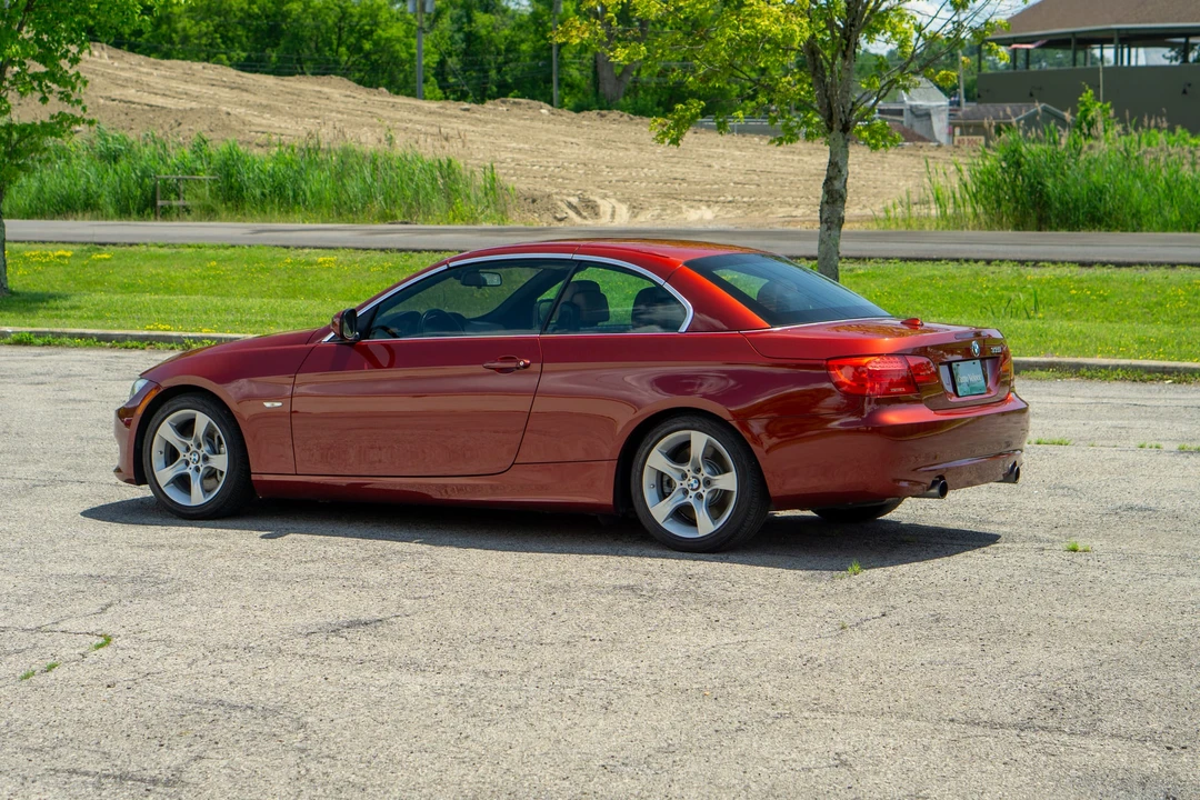 2013 BMW E93 335i Convertible - Image 14 of 31