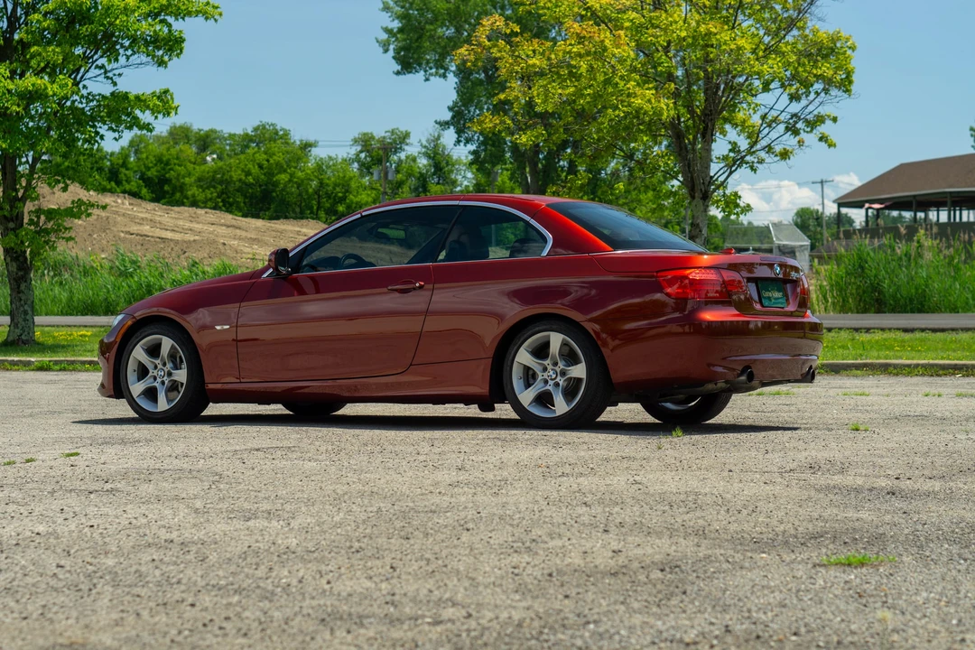 2013 BMW E93 335i Convertible - Image 15 of 31