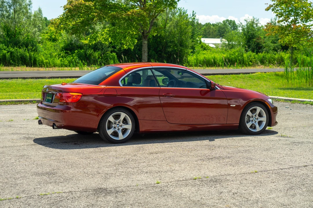 2013 BMW E93 335i Convertible - Image 23 of 31