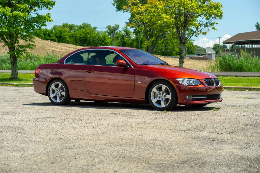 2013 BMW E93 335i Convertible - Image 28 of 31
