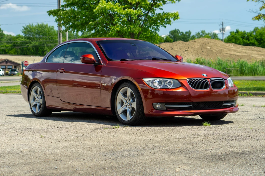 2013 BMW E93 335i Convertible - Image 30 of 31