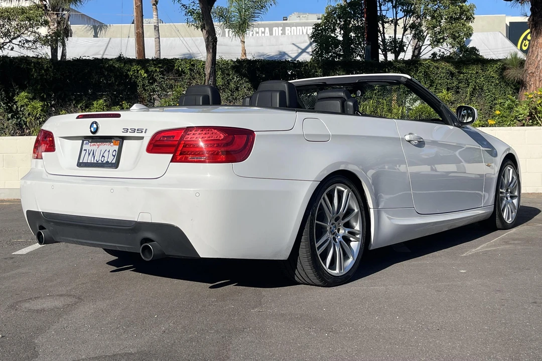 2013 BMW E93 335i Convertible - Image 4 of 31