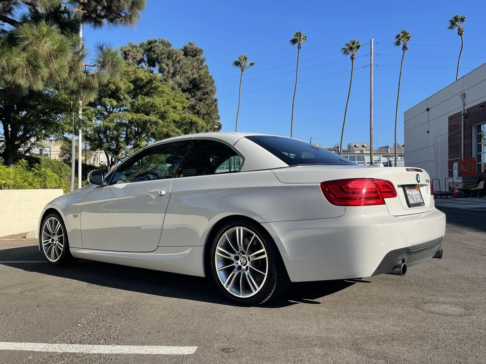 2013 BMW E93 335i Convertible - Image 12 of 31