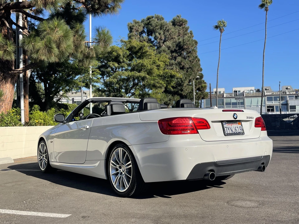 2013 BMW E93 335i Convertible - Image 6 of 31