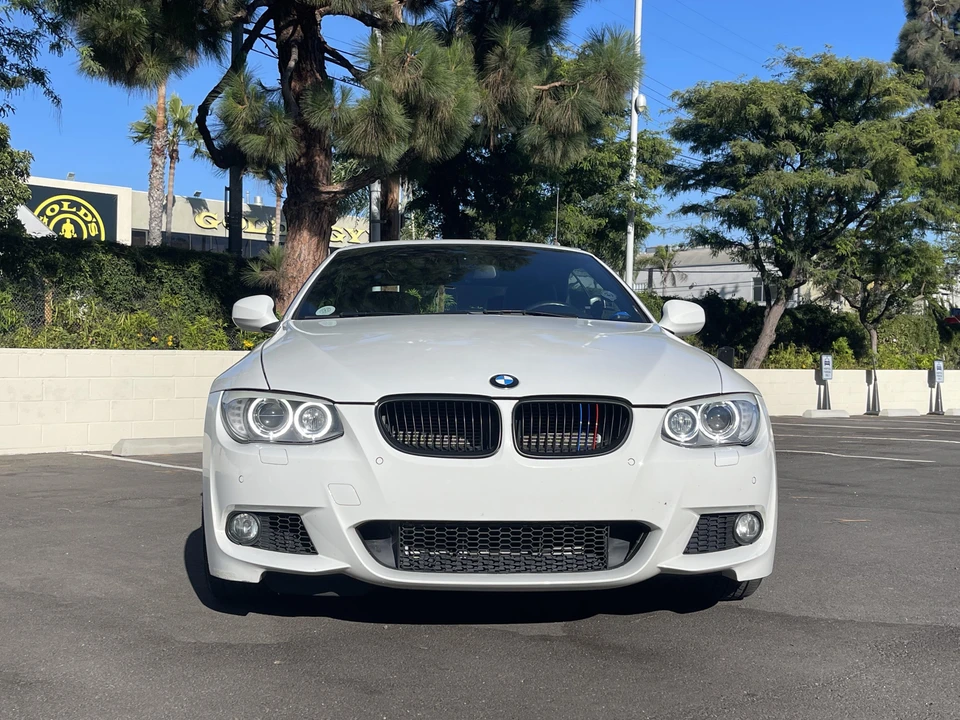 2013 BMW E93 335i Convertible - Image 9 of 31