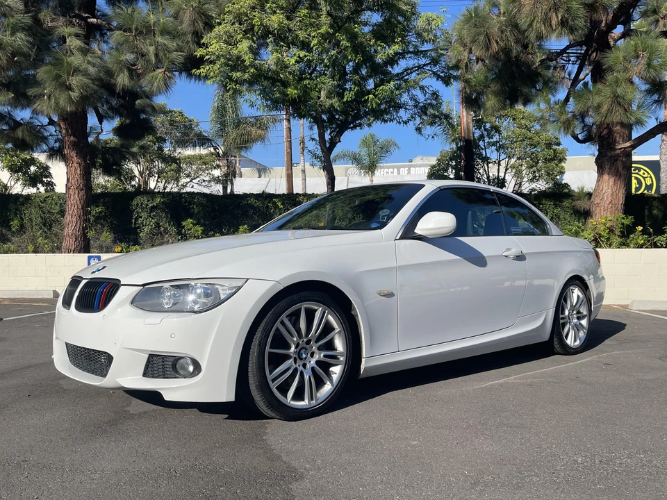 2013 BMW E93 335i Convertible - Image 10 of 31