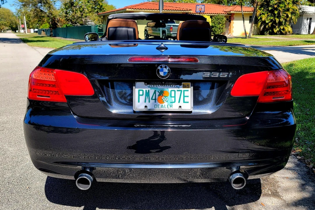 2013 BMW E93 335i Convertible - Image 5 of 31