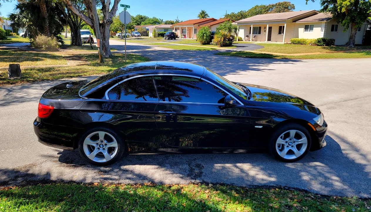 2013 BMW E93 335i Convertible - Image 22 of 31