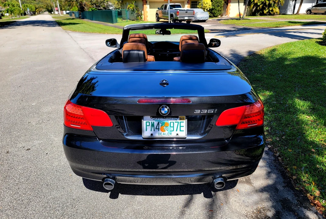 2013 BMW E93 335i Convertible - Image 14 of 31