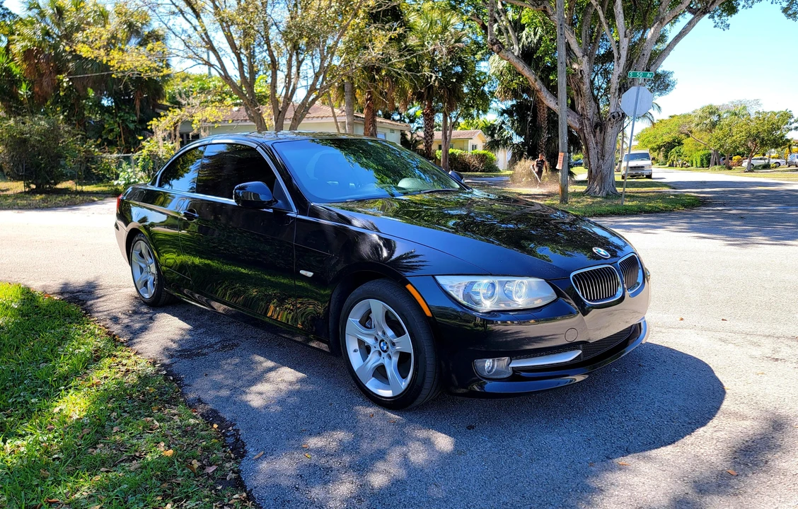 2013 BMW E93 335i Convertible - Image 23 of 31