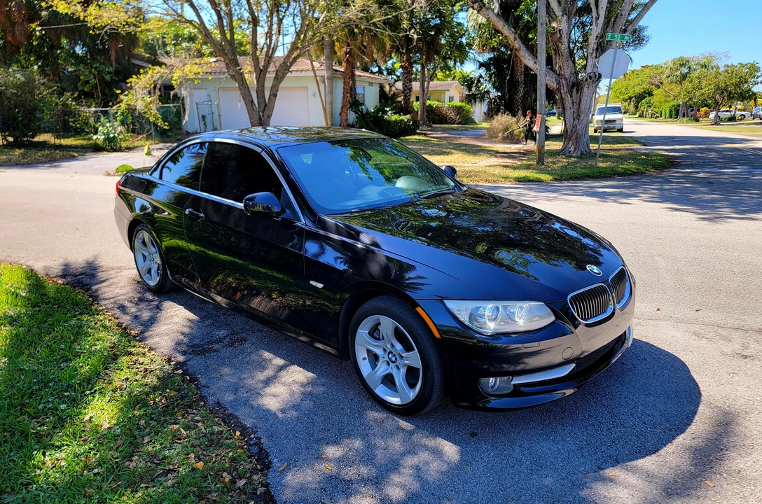 2013 BMW E93 335i Convertible - Image 24 of 31