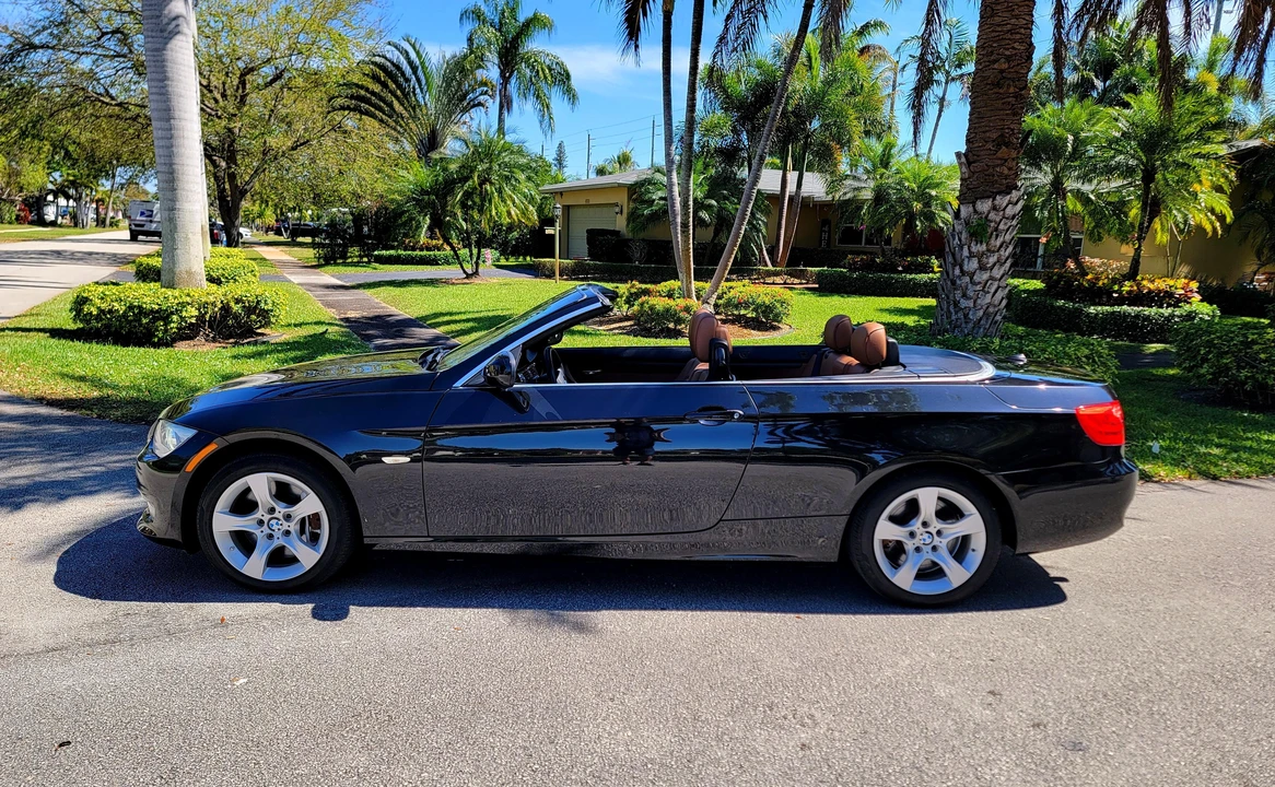 2013 BMW E93 335i Convertible - Image 10 of 31