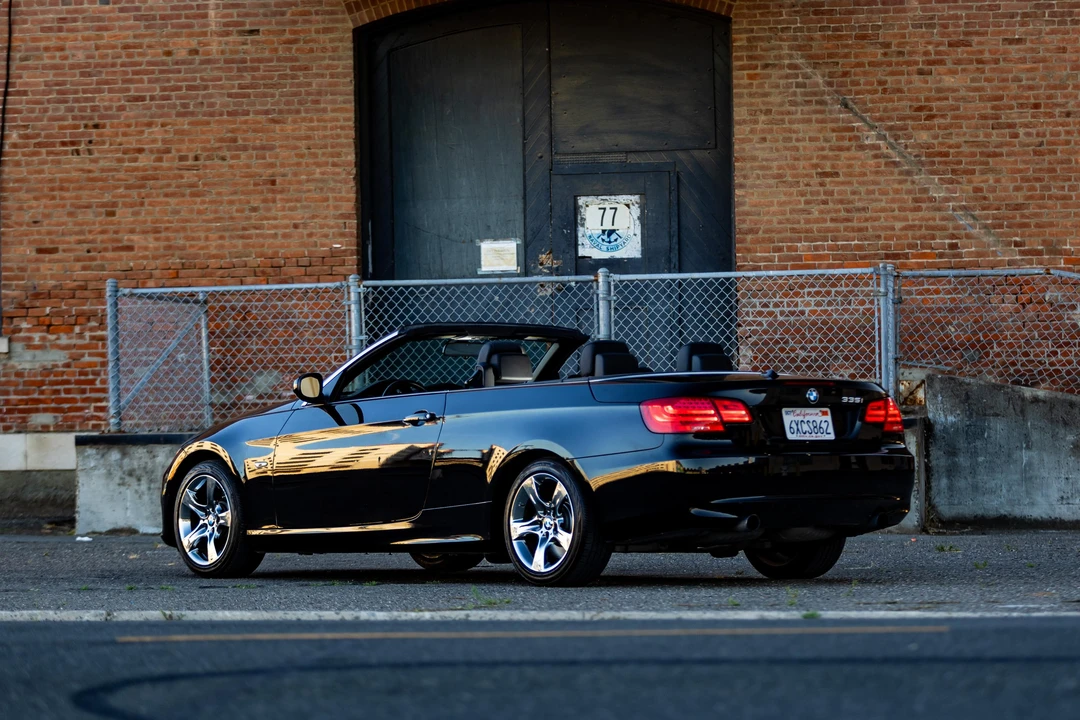 2013 BMW E93 335i Convertible - Image 14 of 31