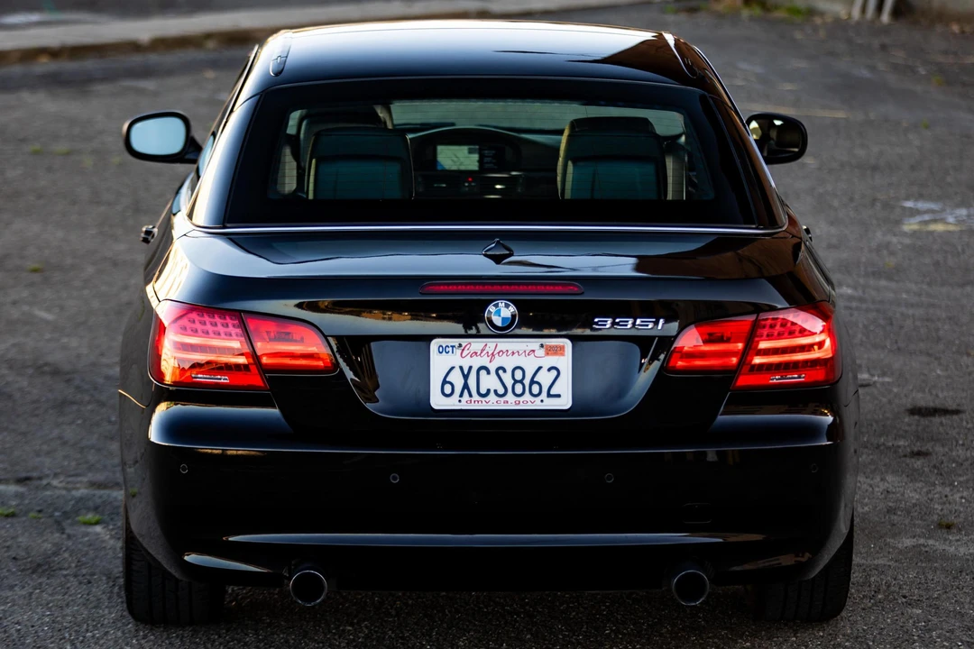 2013 BMW E93 335i Convertible - Image 5 of 31