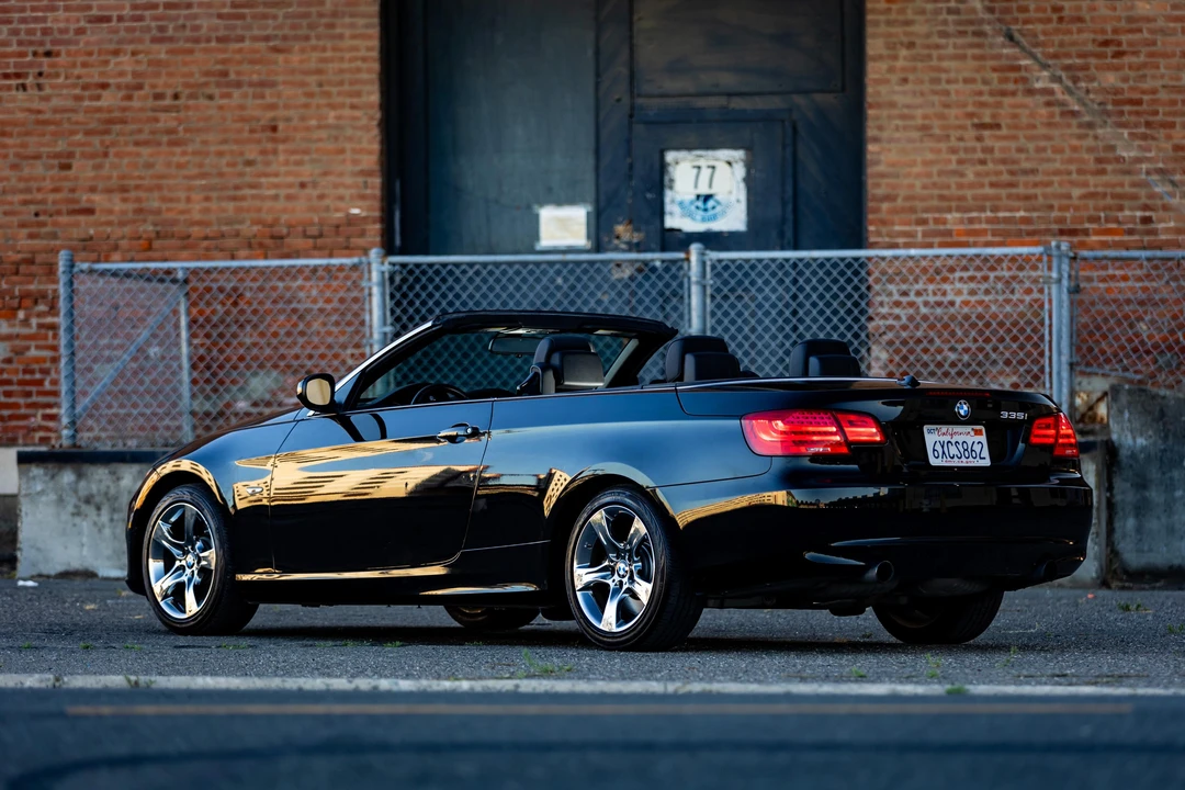 2013 BMW E93 335i Convertible - Image 15 of 31