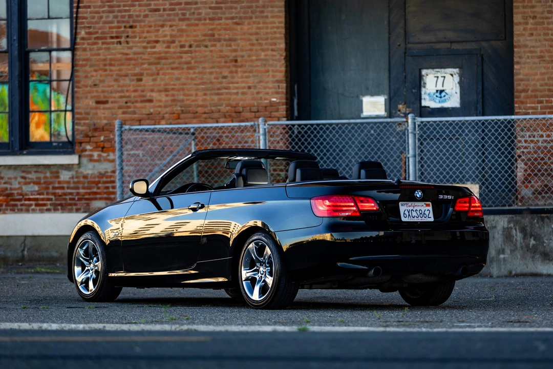 2013 BMW E93 335i Convertible - Image 16 of 31