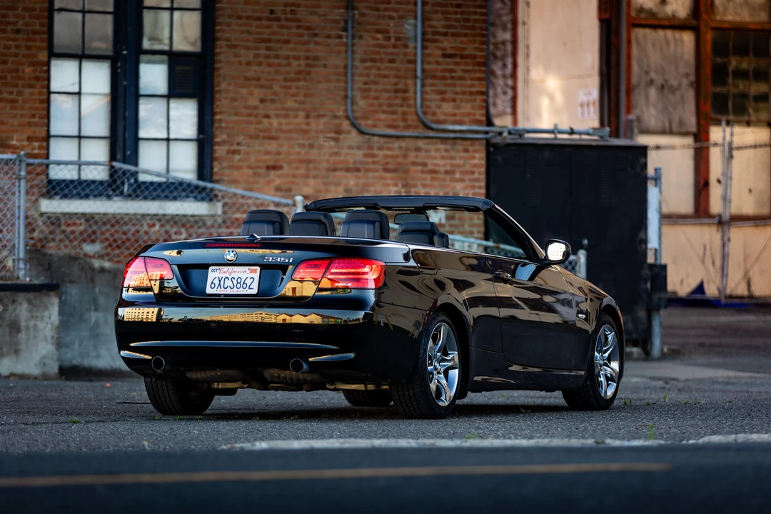 2013 BMW E93 335i Convertible - Image 25 of 31