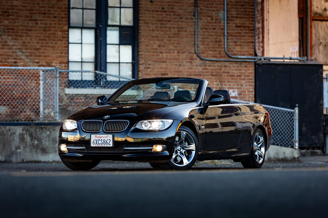 2013 BMW E93 335i Convertible - Image 8 of 31