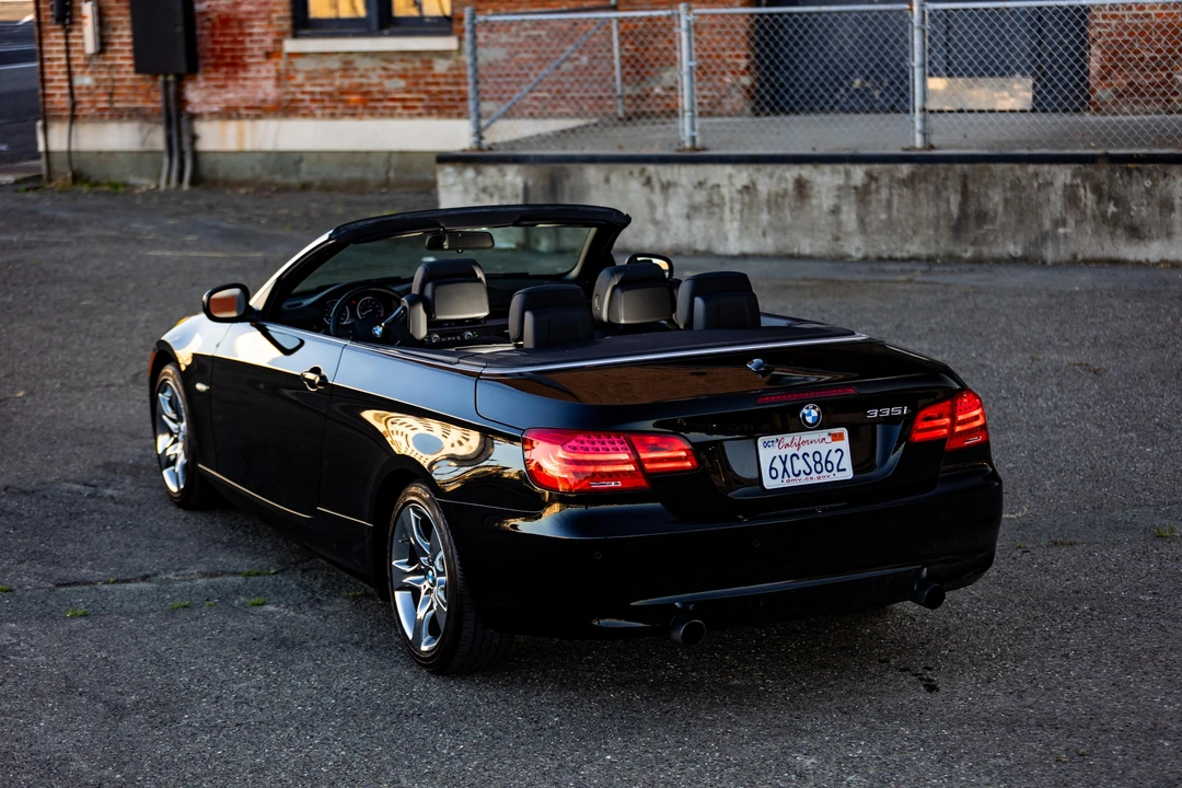 2013 BMW E93 335i Convertible - Image 19 of 31