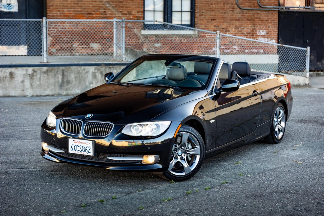 2013 BMW E93 335i Convertible - Image 9 of 31