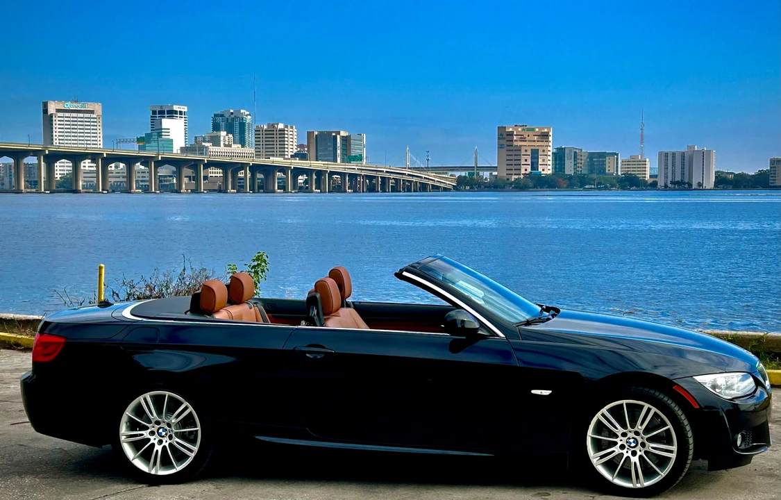 2013 BMW E93 335i Convertible - Image 12 of 31