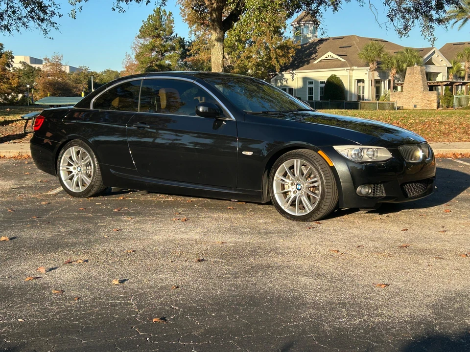 2013 BMW E93 335i Convertible - Image 19 of 31