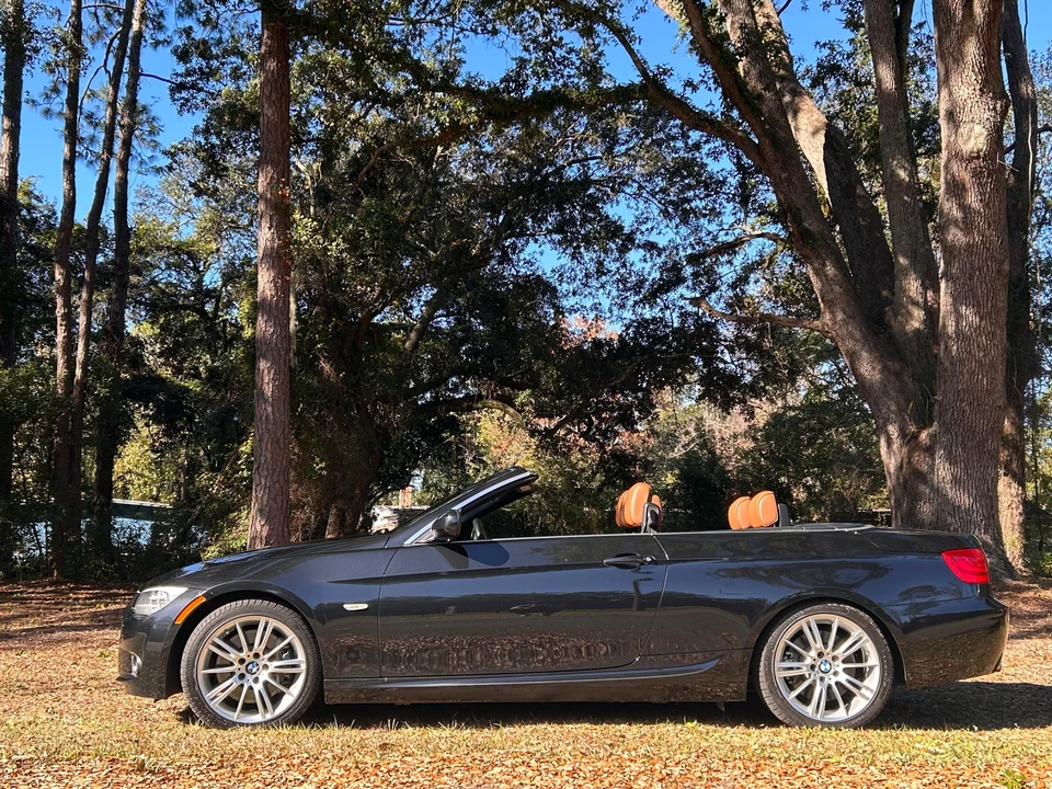 2013 BMW E93 335i Convertible - Image 7 of 31