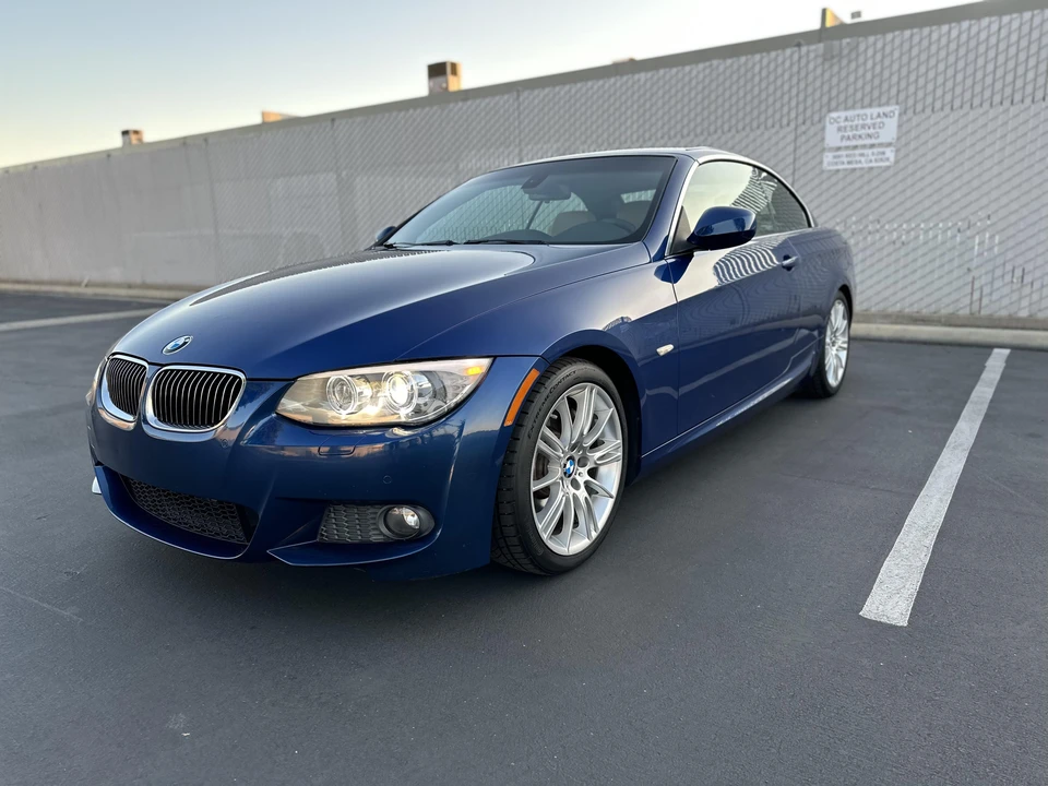 2013 BMW E93 335i Convertible - Image 25 of 31