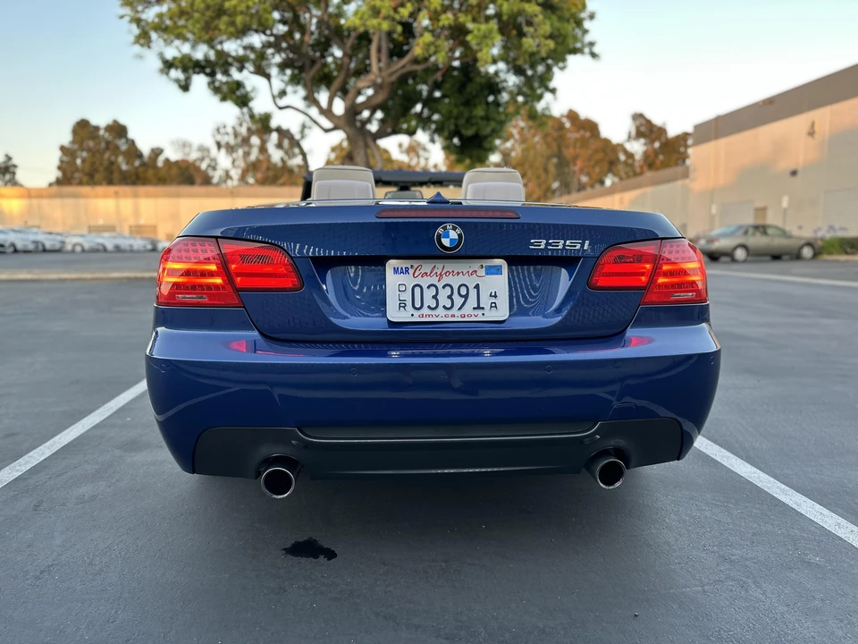 2013 BMW E93 335i Convertible - Image 10 of 31