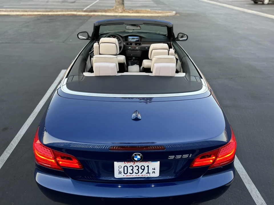 2013 BMW E93 335i Convertible - Image 13 of 31