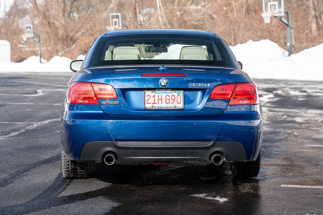 2013 BMW E93 335i Convertible - Image 10 of 31