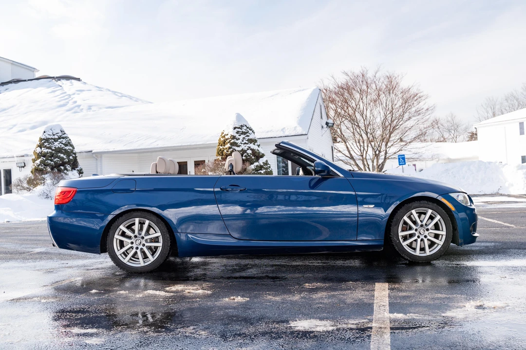 2013 BMW E93 335i Convertible - Image 17 of 31