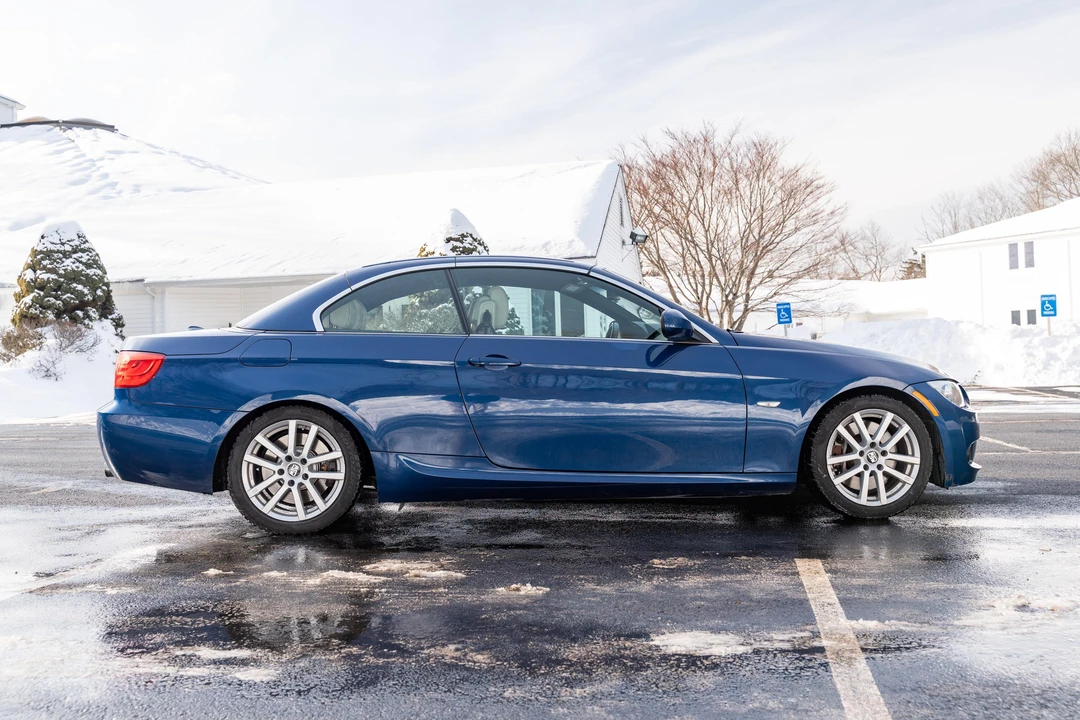 2013 BMW E93 335i Convertible - Image 13 of 31