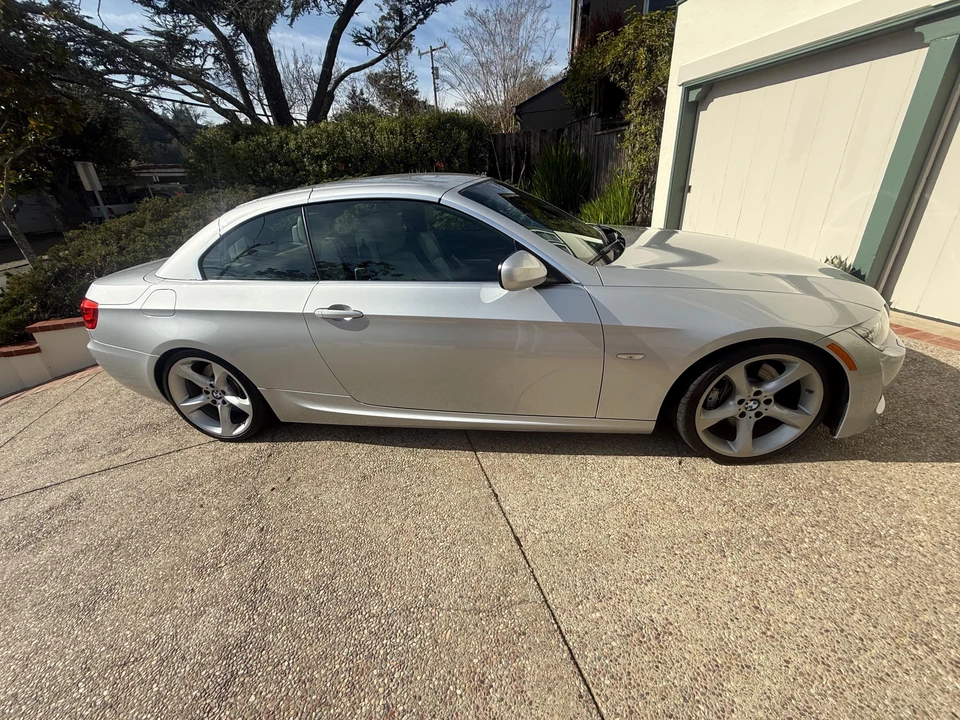 2013 BMW E93 335i Convertible - Image 23 of 31