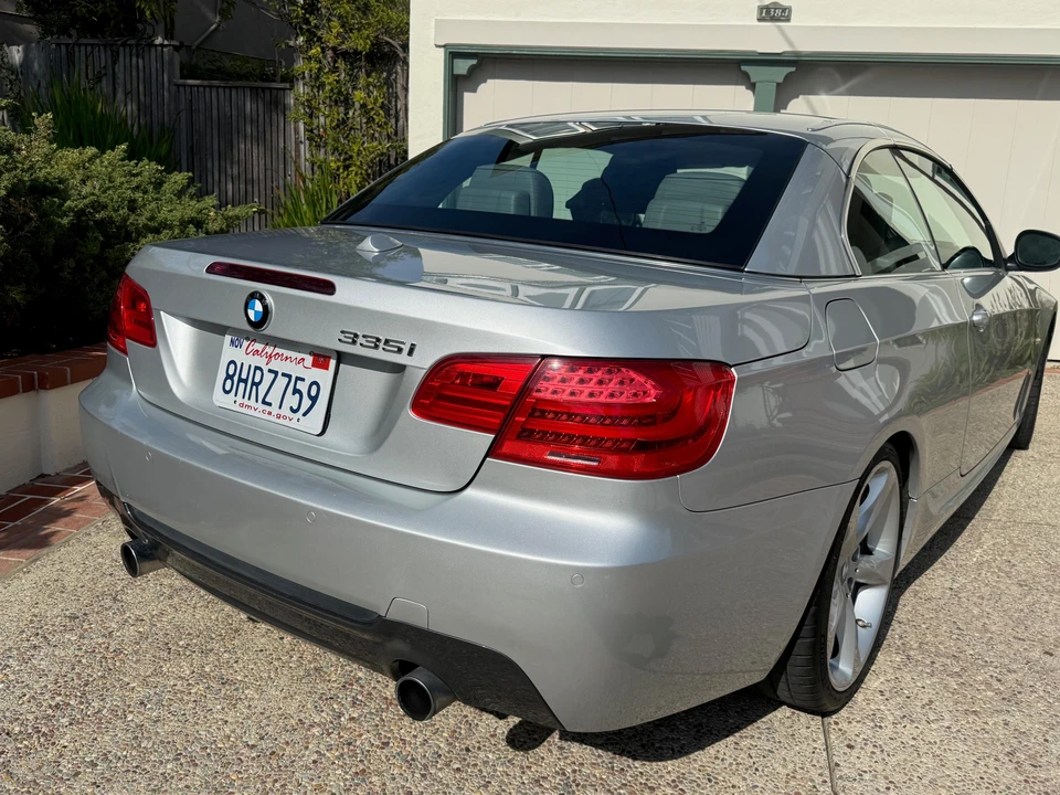 2013 BMW E93 335i Convertible - Image 20 of 31