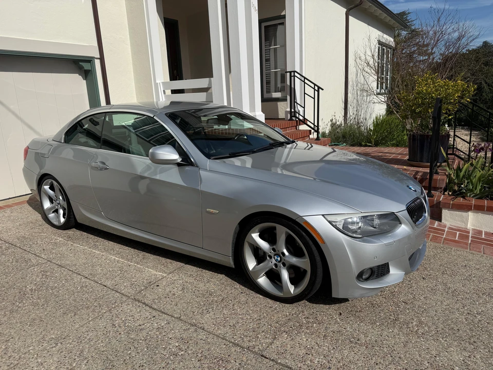 2013 BMW E93 335i Convertible - Image 24 of 31