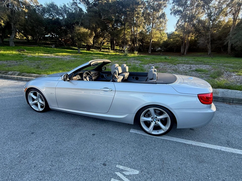 2013 BMW E93 335i Convertible - Image 14 of 31