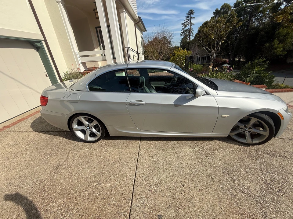 2013 BMW E93 335i Convertible - Image 22 of 31