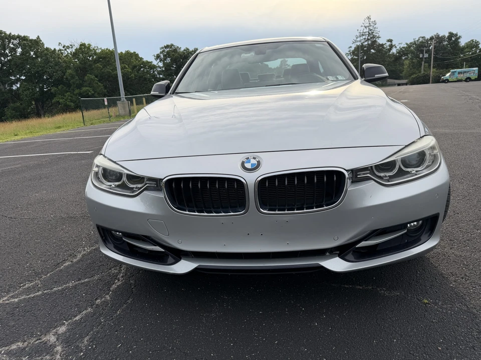 2013 BMW F30 335i & 340i Sedan - Image 4 of 31