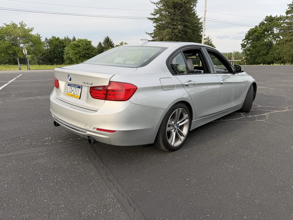 2013 BMW F30 335i & 340i Sedan - Image 20 of 31